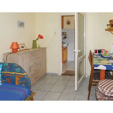 One-bedroom Holiday In * 벨렌체